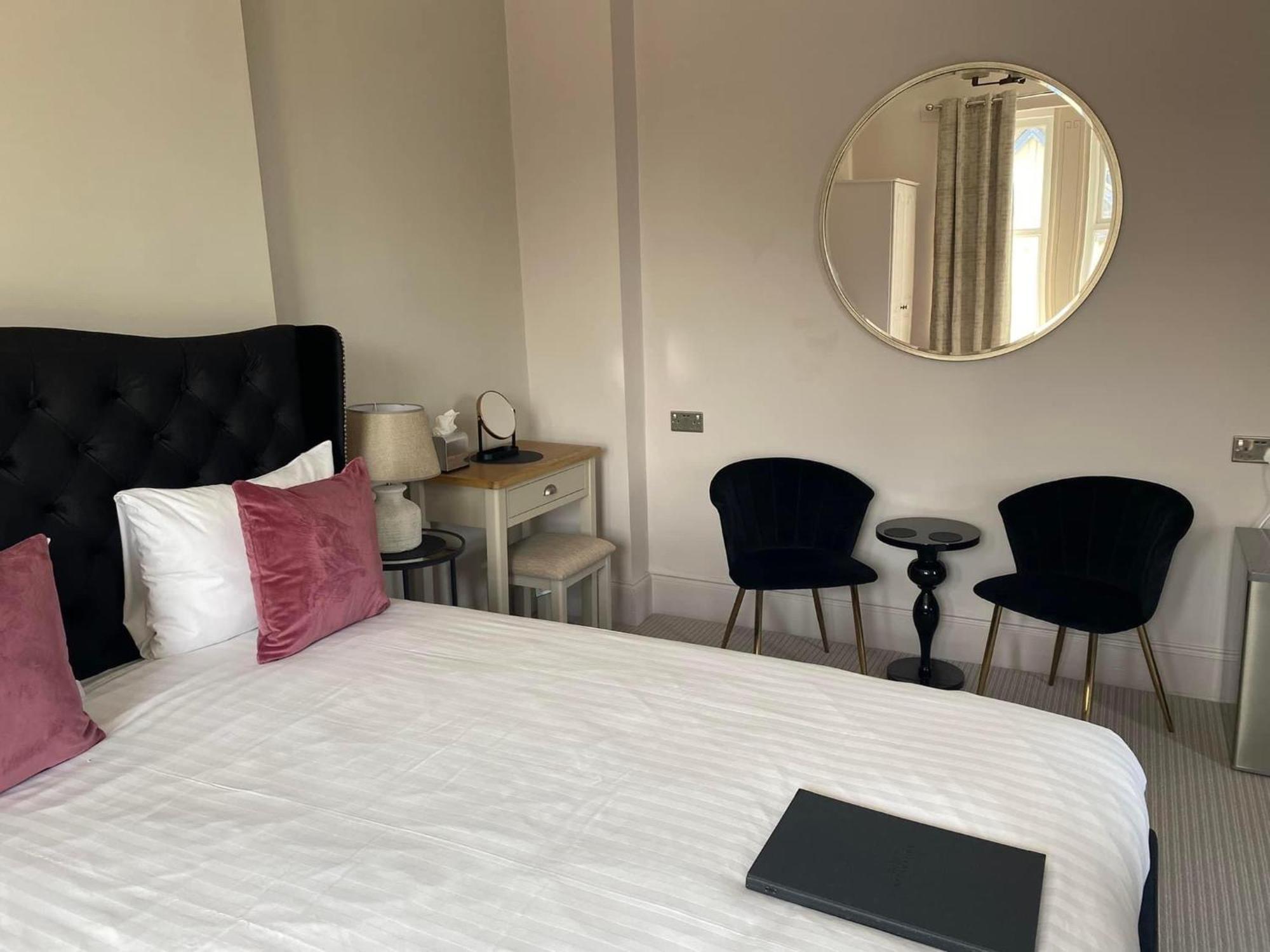 The Rosewood Torquay Hotell Rum bild